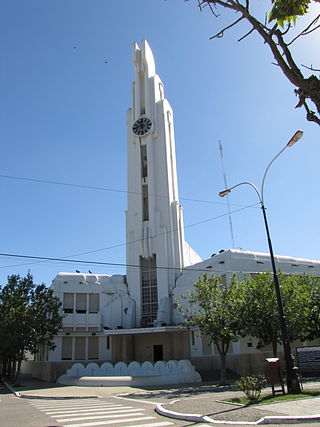 Palacio Municipal de Carhué.JPG