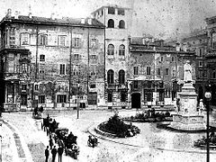 La fachada del Palazzo Marino sobre la plaza de la Scala antes de remodelación realizada por Luca Beltrami en 1892