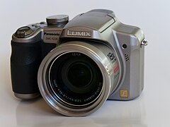 Panasonic Lumix DMC-FZ28 (2).jpg