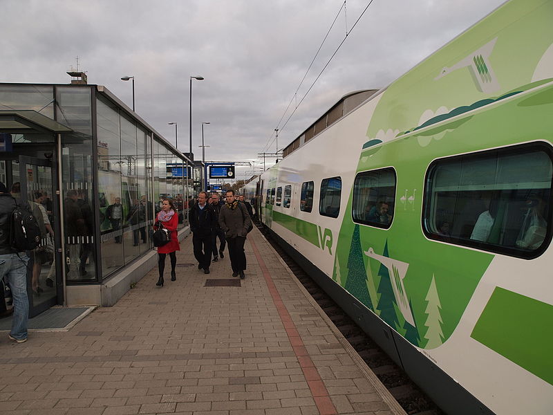 File:Pendolino at Tampere railway station.jpg