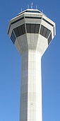 Tour de l'aéroport international de Perth.jpg