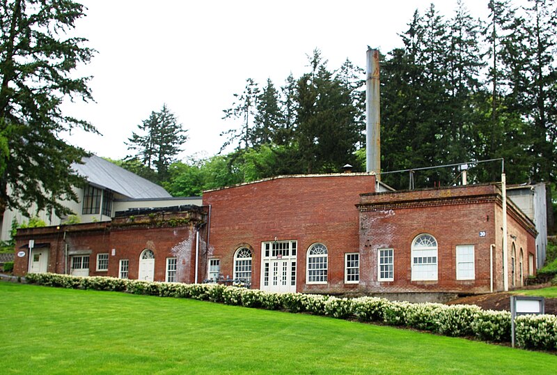 File:Physical Plant - Corban College.JPG