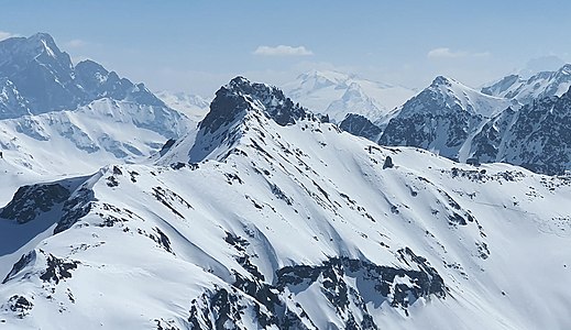 Blick vom Piz Bleis Marscha zum Piz Laviner.