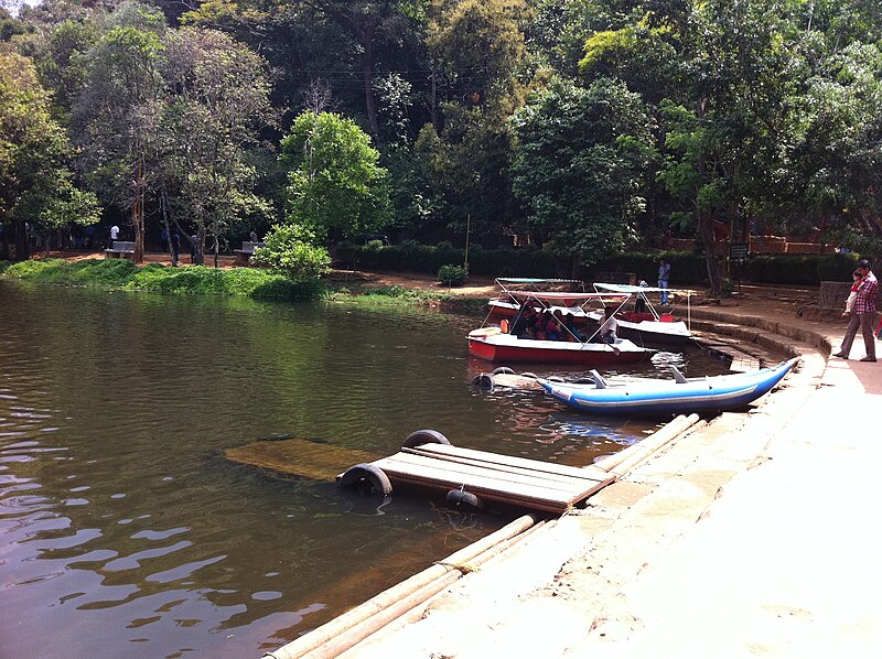 File:Pookot Lake1.jpg