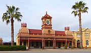 Port Pirie tren istasyonu (şimdi müze), Ellen Street, Port Pirie, Güney Avustralya 27 Temmuz 2019.jpg
