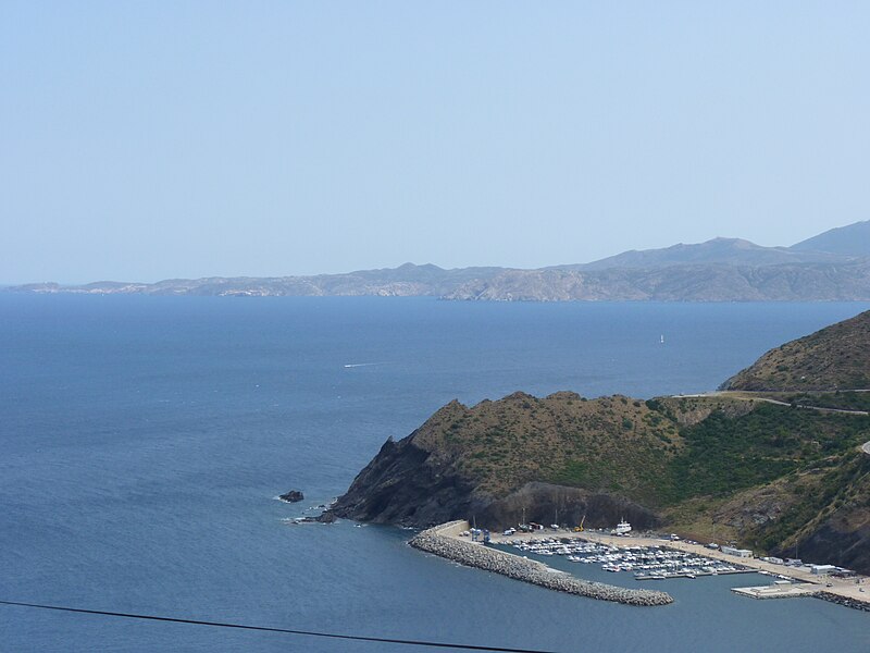 File:Portbou 2010 005.jpg