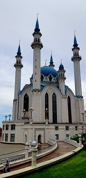 File:Qolşärif Mosque in August 2018 - 01.jpg