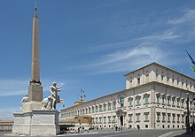 Palazzo del Quirinale, current seat of the President of the Italian Republic Quirinale palazzo e obelisco con dioscuri Roma.jpg