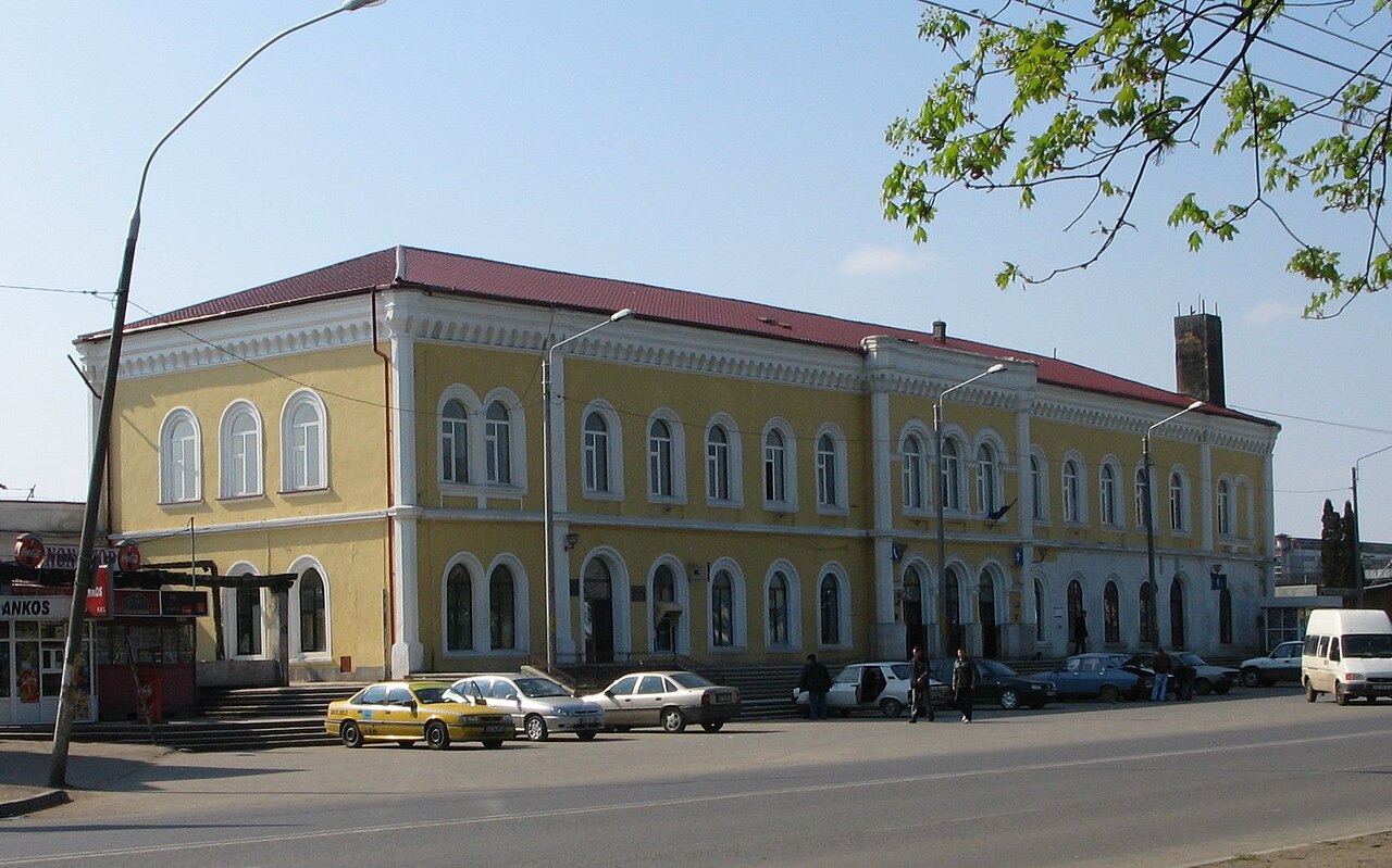 RO NT Roman railway station.jpg