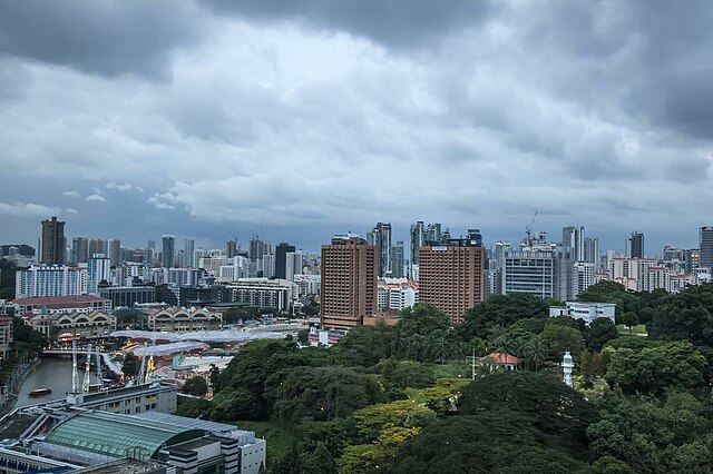 640px-Rain_Clouds_over_Singapore-1_(11862549546).jpg (640×426)