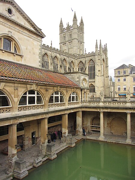 File:Roman Baths and Abbey at Bath - geograph.org.uk - 2816479.jpg