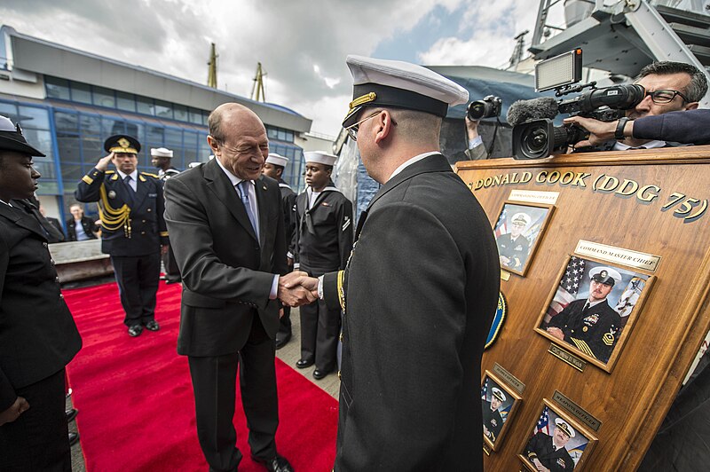 File:Romanian President Traian Basescu visits USS Donald Cook. (13878744363).jpg