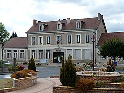 Saint-Léon-sur-l'Isle mairie.JPG