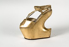 Platform shoe - Wikipedia