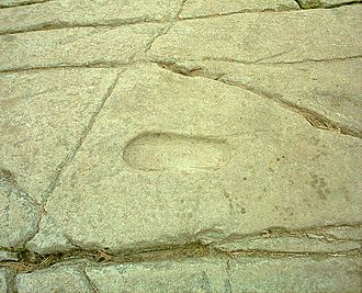 Footprint used in king-making ceremonies at Dunadd Scotland Dunadd 1.jpg