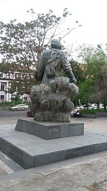 Statue of Hovhannes Aivazovsky, Yerevan 28.jpg