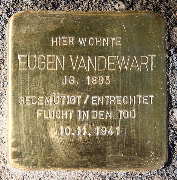 File:Stolperstein Kirschenallee 5 (Westend) Eugen Vandewart.jpg