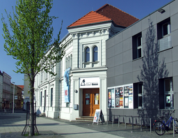 Straße der Jugend 16 (main entrance of Glad-HOUSE)