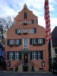 Der Brandmeister Stuniken ist Namensgeber für das Haus und den Stunikenmarkt (Kirmes)