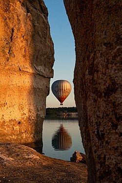 Hot air Balloon take off over Emre lake at sunrise User:Cungum