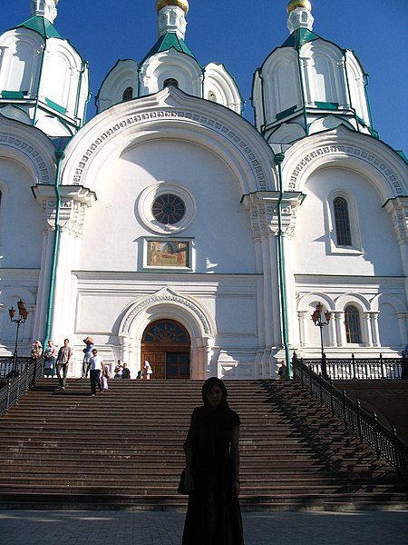 File:Sviatohirska-lavra-01.JPG