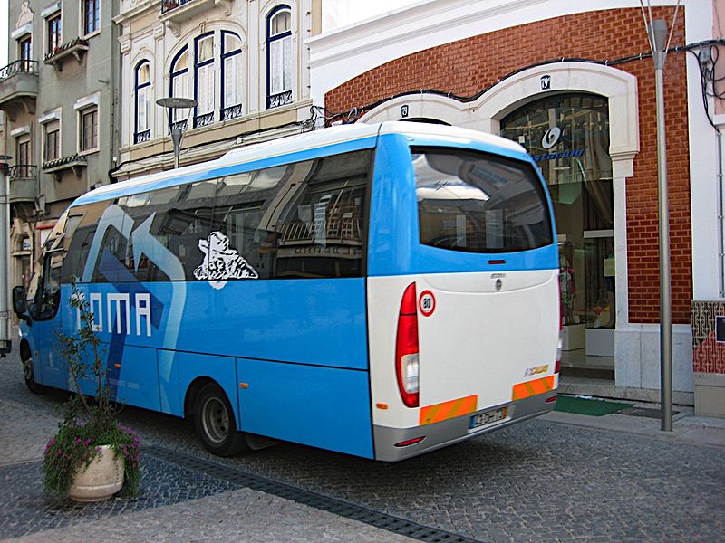 File:TOMA Caldas da Rainha bus.jpg