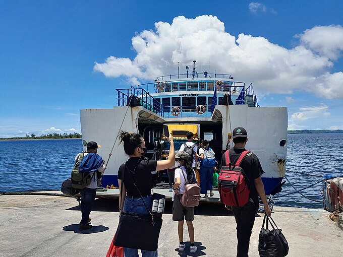 Wiki Advocates Members boarding the ferry at Tabaco, Albay