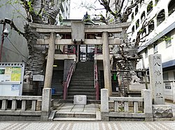 誕生八幡神社