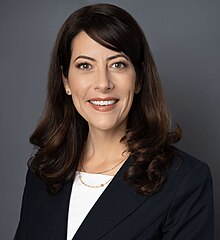 Tara McGrath portrait.jpg