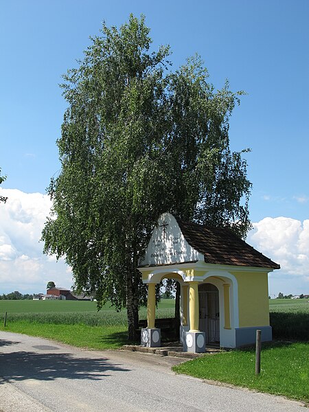 File:Thalheim Kapelle Bruckhofstrasse.JPG