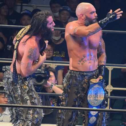 The Briscoe Brothers as the IWGP Tag Team Champions in June 2016