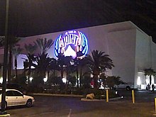 File:Pool party Las Vegas Hard Rock (22235494251).jpg - Wikipedia