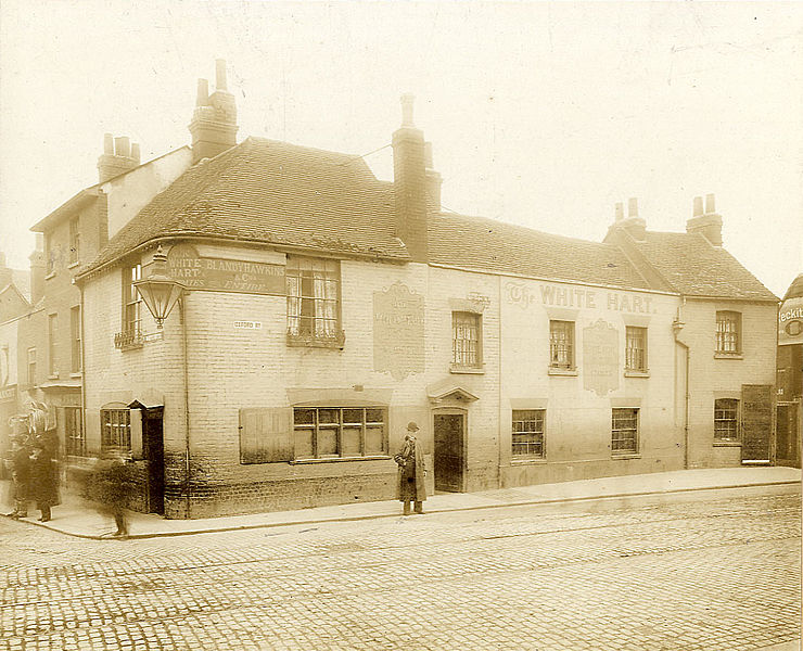 File:The White Hart Hotel, No. 1 Oxford Road, Reading, 1900-1909.jpg