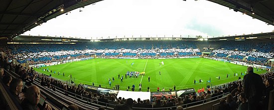 Tifo von UB90 zu Ehren des Aufstiegs in der Ligue 2 des RC Strasbourg Alsace.