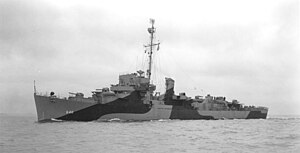 USS Fieberling (DE-640) w drodze po morzu, około 1944 roku.jpg