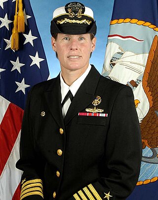 <span class="mw-page-title-main">Holly Graf</span> Former US Navy officer