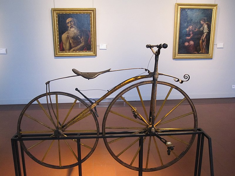 File:Vélocipède du Museo Napoleonico.JPG