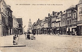 La place de l'Hôtel-de-Ville, avant la Première Guerre mondiale