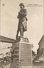 Poilu baïonnette au canon (d) (monument aux morts)