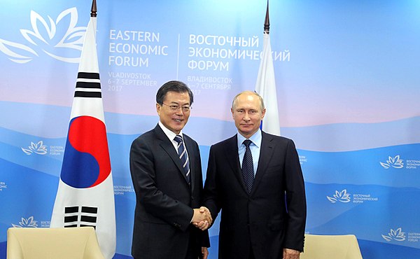 Moon meets with Russian president Vladimir Putin at the Eastern Economic Forum in Vladivostok, Russia, September 6, 2017