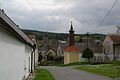 English: Vlkonice (Budětice), pohled na vesnici, v pozadí kaplička