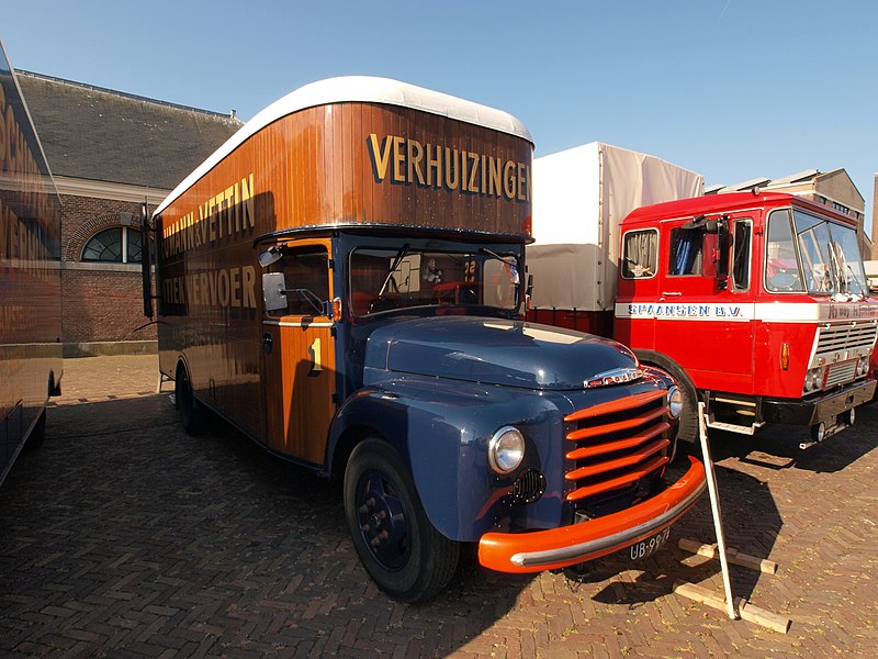 File:Volvo L370 chassis (1962), Dutch licence registration UB-99-79 pic2.JPG