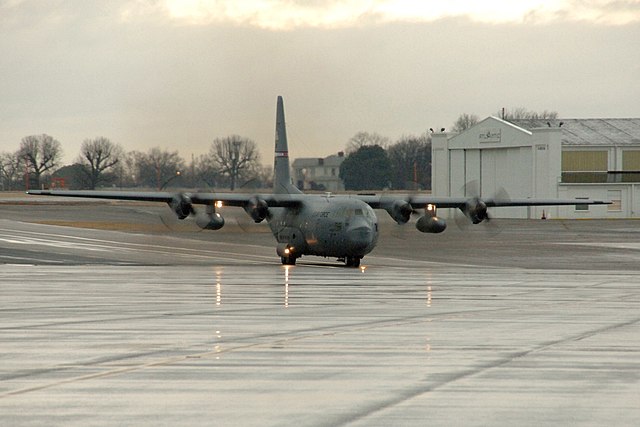A 118th Airlift Wing WC-130H at Nashville in January 2010.