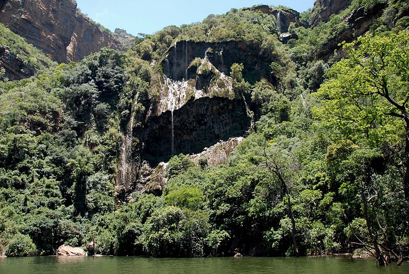 File:WeepingFaceofNatureInBlydeRiverCanyon.JPG