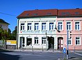 Residential house in semi-open development