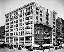 Woodward & Lothrop (W&L) flagship, c.1910s