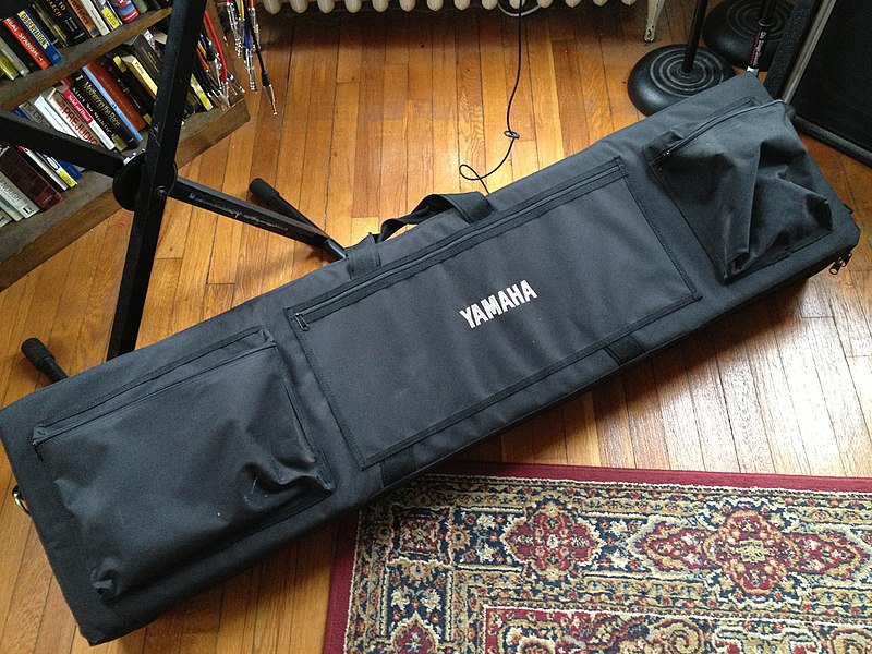 File:Yamaha P80 Digital Piano - carrying bag.jpg