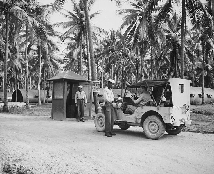 File:"... entrance to the U.S. Navy Base Camp Annex, Espiritu Santo, New Hebrides.", ca. 1941 - ca. 1945 - NARA - 520632.jpg
