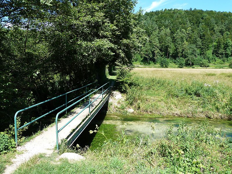 File:13 Landschaftsschutzgebiet bei Schelklingen.jpg