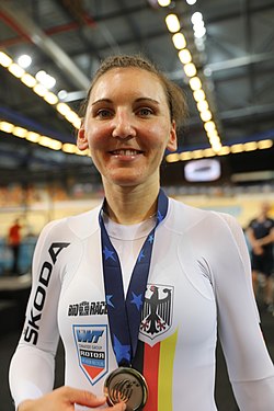 Lisa Brennauer with the EM silver medal in the team pursuit (2019)